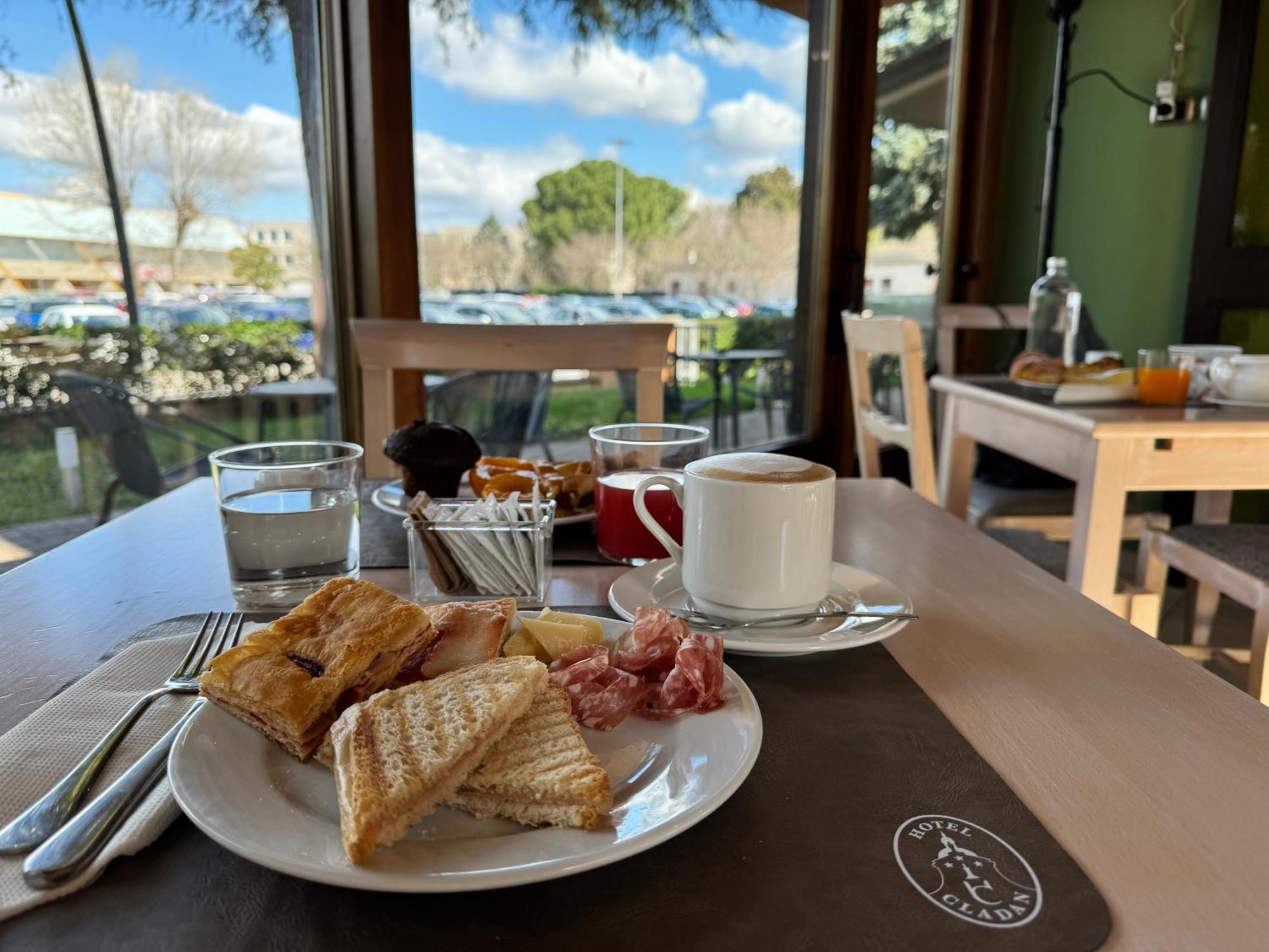 Hotel Cladan Ασίζη Εξωτερικό φωτογραφία