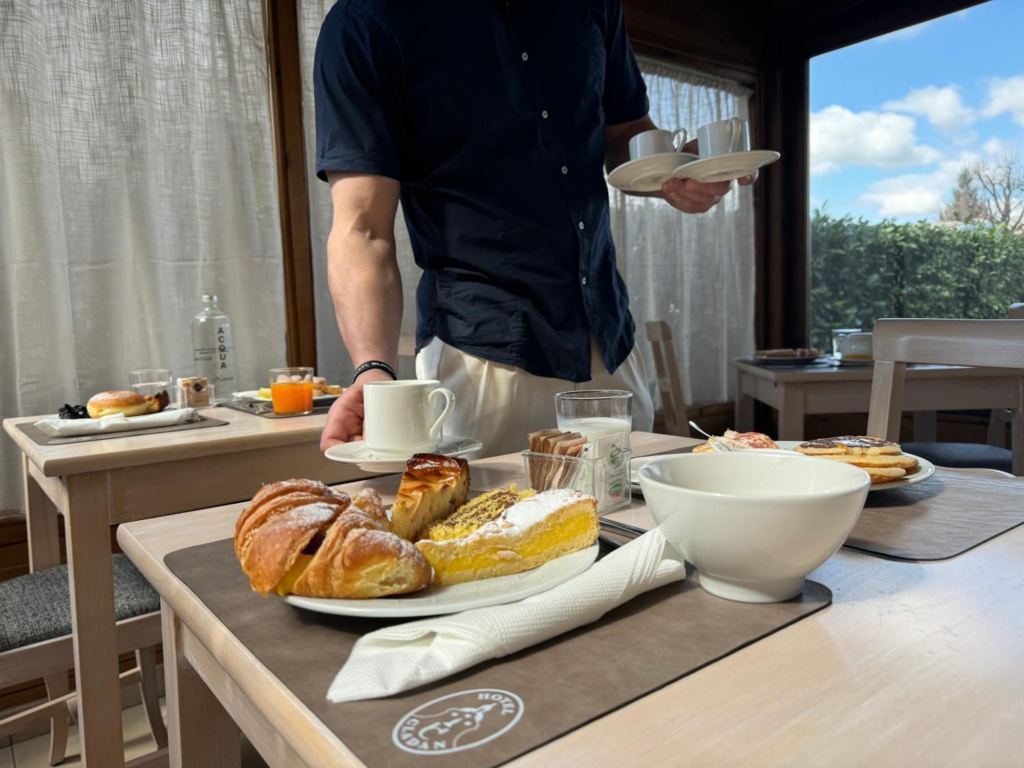 Hotel Cladan Ασίζη Εξωτερικό φωτογραφία